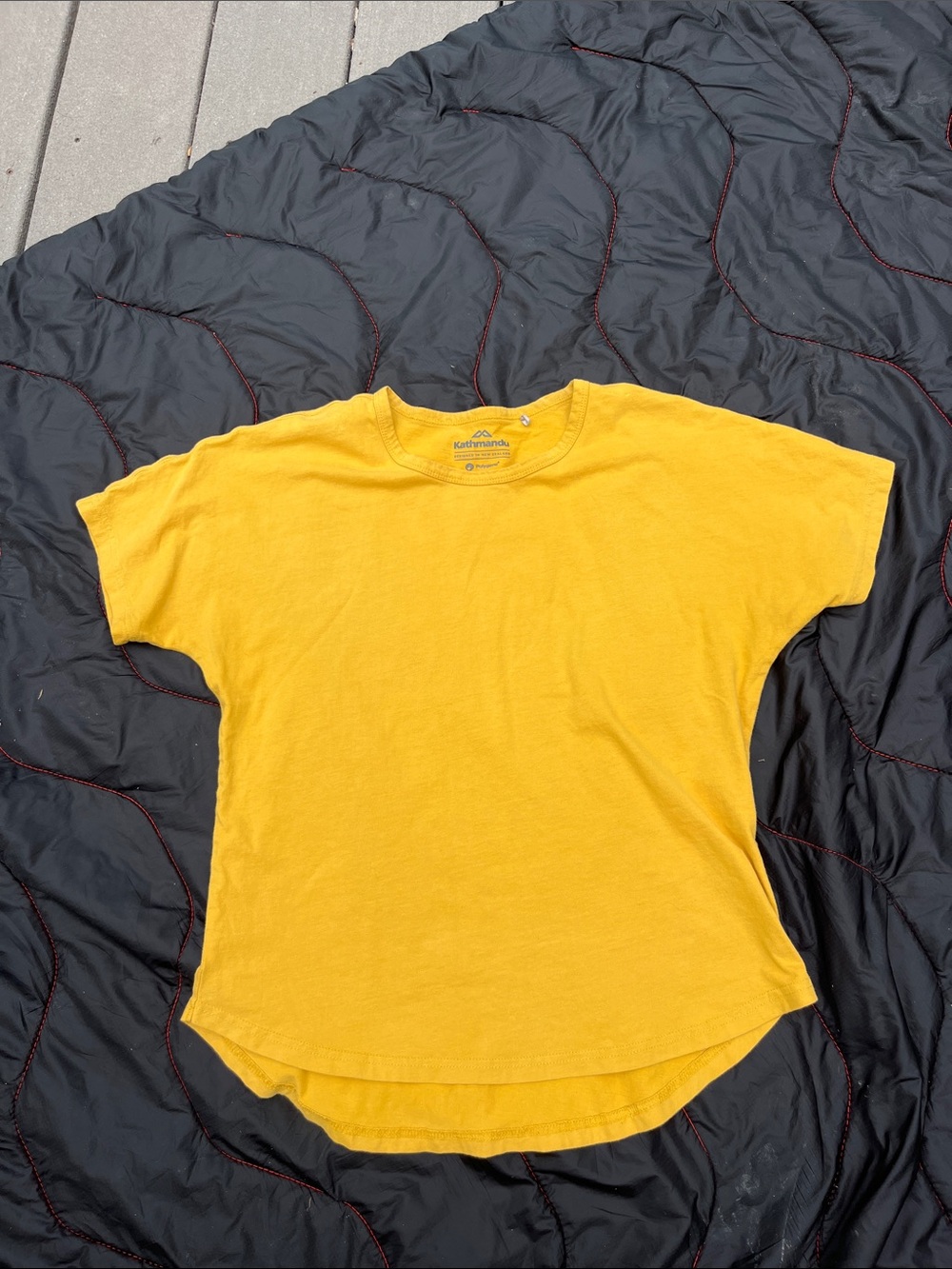 Kathmandu Women’s Yellow Crewneck Tee size 2/4 XS